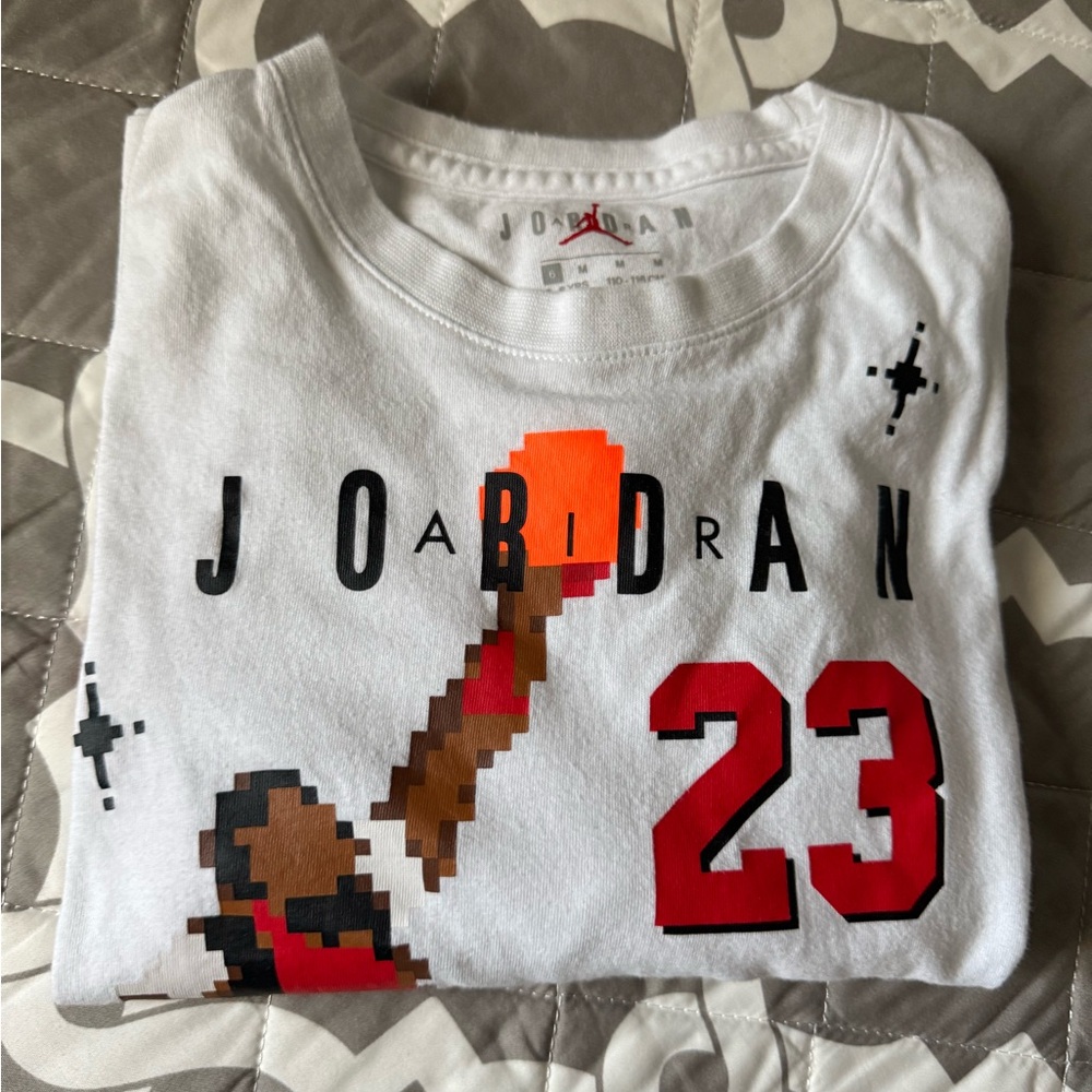 Michael Jordan: Boys long sleeve shirt. size 5/6 years